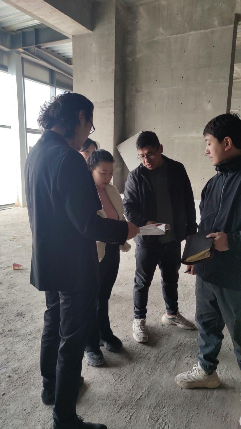 博菲克酒店設(shè)計(jì)師工地現(xiàn)場量尺.jpg